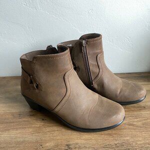 NEW Easy Street Women's Dawnta Block Heel Booties, Brown, Sz 8.5